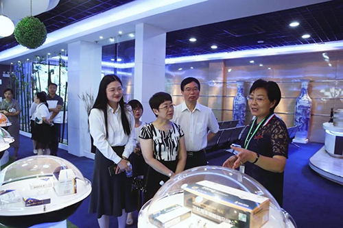 宜昌人福与欧博ABG举行研发战略相助交流会